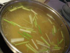牛骨清汤-牛鲜胜·潮汕牛肉自助火锅(番禺市桥店)