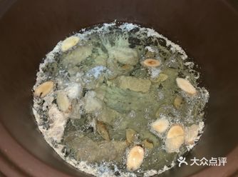 黄芪瘦肉汤： 只需： 瘦肉若干：用清水洗干净