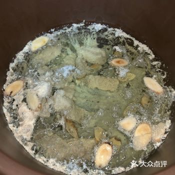 黄芪瘦肉汤： 只需： 瘦肉若干：用清水洗干净