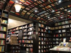 -钟书阁(松江泰晤士小镇店)