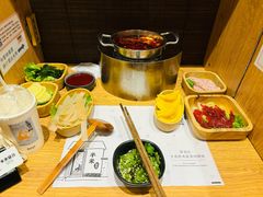 -独食火锅·半米屋台(直营总店)