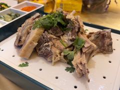 -丝路天山酒店(国际大巴扎店)