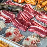 巷子里的宝藏烤肉店💁🏻‍♂️这烤肥牛简直香迷糊了🤤 