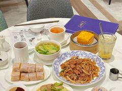 -何洪记（1946）粥面专家(希慎广场店)