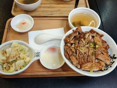 -熊吞·大碗丼烧肉饭(济宁万达广场店)