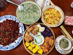 -黄桷树曹家私房菜(江与城店)