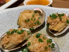 蒜蓉蒸鲍鱼-先记烧鹅王·本地粤菜(福永店)
