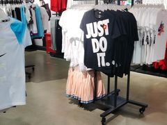 -NIKE上海青浦优选体验店