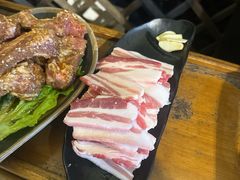 -彝人部落火盆烧烤(原内环足球场店)