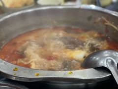 -黄利砖万峰林布依特色酸笋牛肉馆