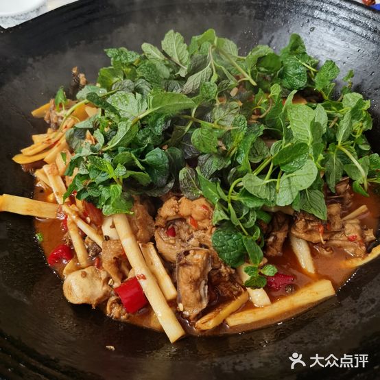 结巴佬特色风味馆