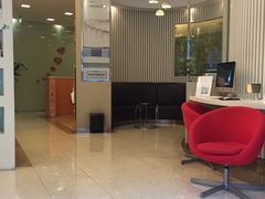 -瑞尔齿科(上海长风大悦城店)