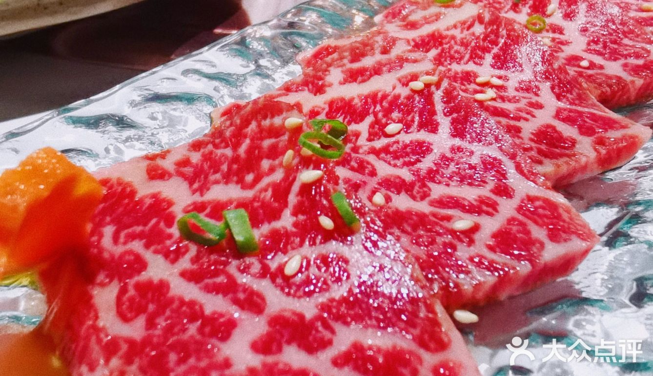 没什么是一顿烤肉不可以解决的！不行就两顿！