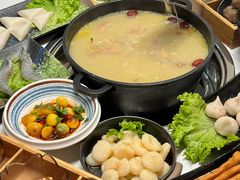 -汤宴·参须肚包鸡(南京路店)