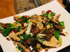 炒杂菌-炊烟餐厅