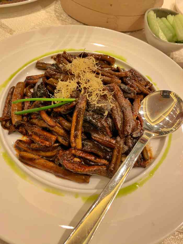 和平饭店龙凤厅-"和平饭店的招牌在那里本就是个环境.门口迎.