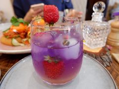 -FLOVIE FLORIST CAFE