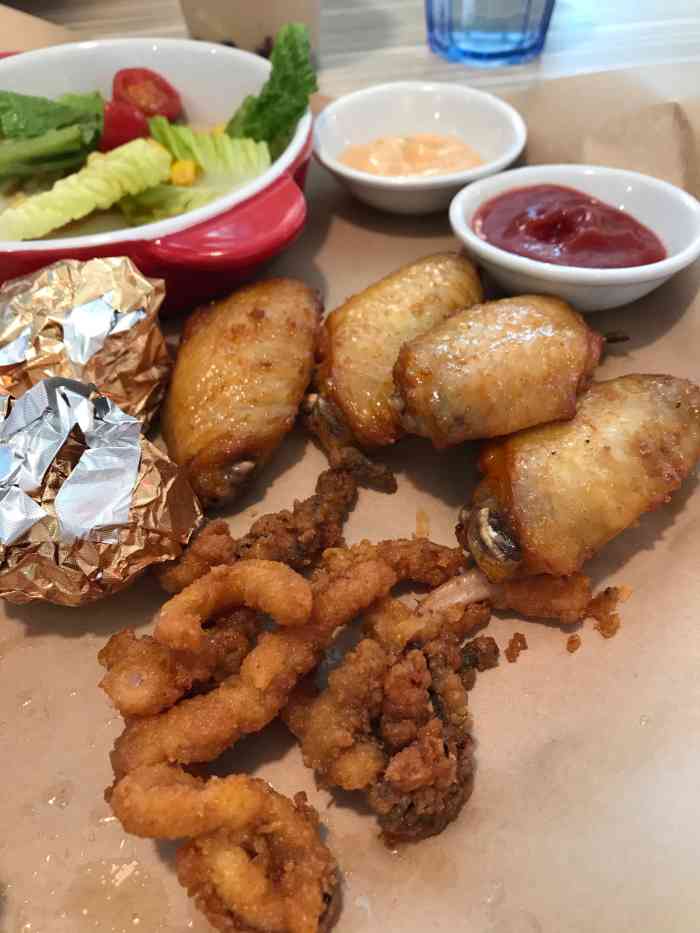 必胜客(东坝金隅嘉品mall店)-"人生第一口的披萨…不管过多久,吃过