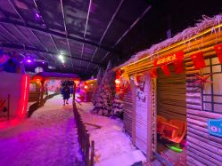 -圣名游乐城冰雪大世界