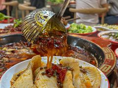 -烧哥美蛙肥肠鱼火锅·十五年社区店