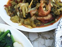 咸菜炒大肠-鲤鱼塘农家山庄