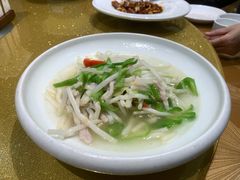 芦苇根炒肉丝-长兴菜馆(高桥店)