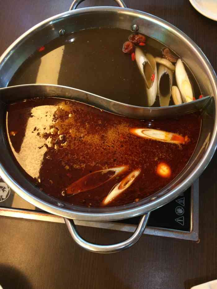 张老坎轻火锅(武圣西里店)-"和同学俩人来的.新开的店环境很干净.