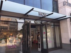 -MCM(比斯特上海购物村店)