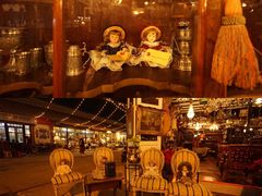 -席娜卡琳火车铁道夜市