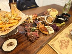 招牌熱食拼盤-Mark&Mars Restaurant