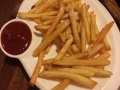 -玛格萝妮比萨屋(四平店)