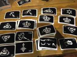 -鳌首刺青纹身 穿孔饰品店