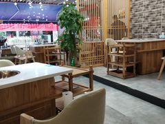 大堂-屋头串串(新街里店)