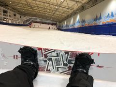 -乔波室内滑雪场