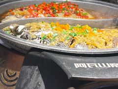 -阿瓦山寨·湘菜现炒·剁椒鱼头王(咸阳总店)