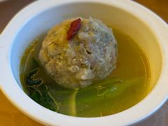 蟹粉狮子头-新镇江酒家(南京西路店)