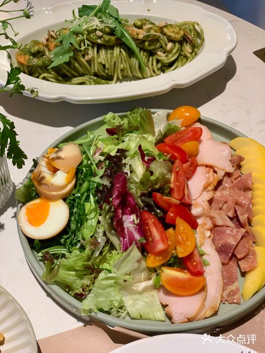 sanana莎啦啦(虎门1号店)招牌彩虹沙拉图片