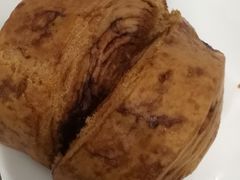 -李与白包子铺(桐梓林店)