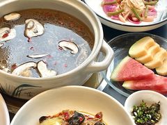 -黔蘑菇四季餐厅(观山湖店)