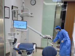 -雅悦齿科(顾村公园店)