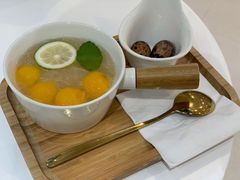 枇杷雪梨银耳羹-炖物24章·顺时轻养茶(杭州大厦店)