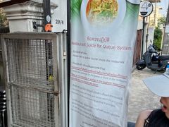 -Khao Soi Mae Manee