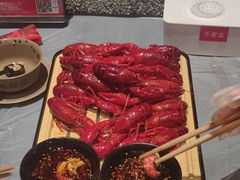 -肥肥虾庄·金牌油焖大虾(杨园滨江时代walk店)