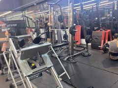 -乐刻运动健身(百安居洛克公园店)