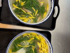 -火烧房子菊花米线(兴盛路店)