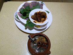 -桥香园云南过桥米线(金马碧鸡店)