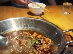 -大众跷脚牛肉馆·非遗传承单位(峨眉山店)