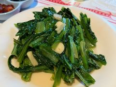 -肥肥虾庄·金牌油焖大虾(汉街SKP店)