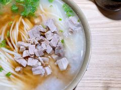 猪肘汤面-亮亮拉面(师范路店)