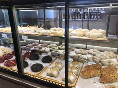 -顶东面包花园·生日蛋糕(世博店)